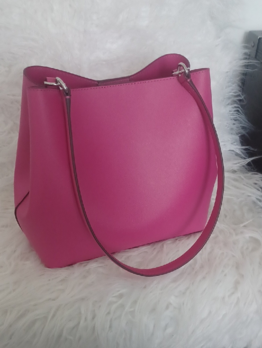 Michael Kors Hot Pink Leather Shoulder Tote - Picture 2 of 6